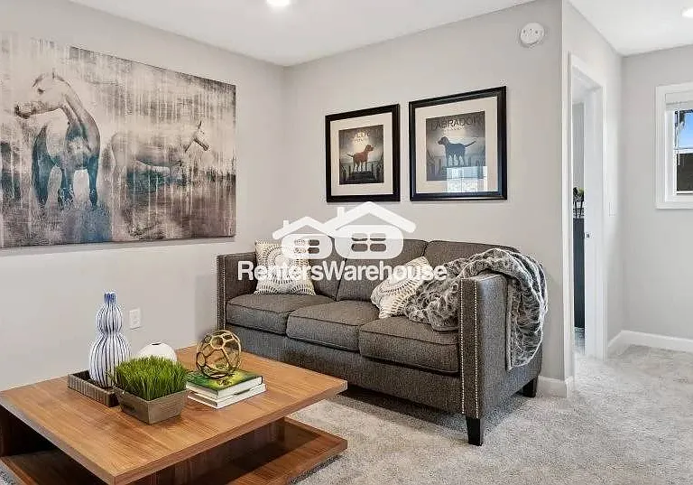 1062 Jubert Dr — Photo 10
