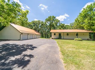 15376 Blackhawk Rd, Lake Park, MN 56554