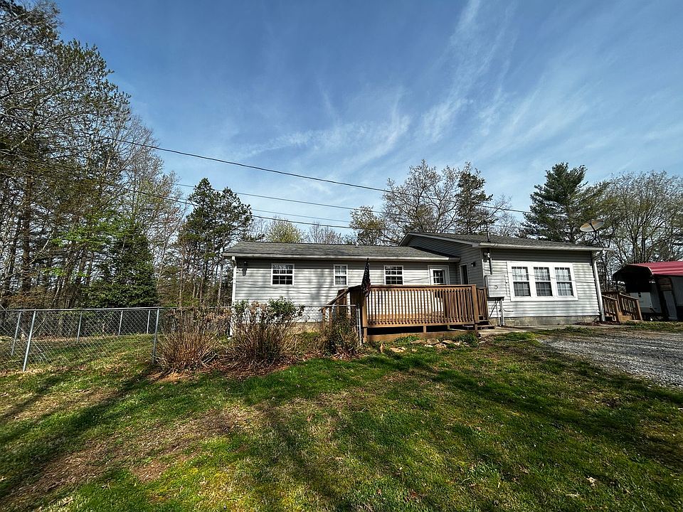 1st image of 204 Cane Creek Ln