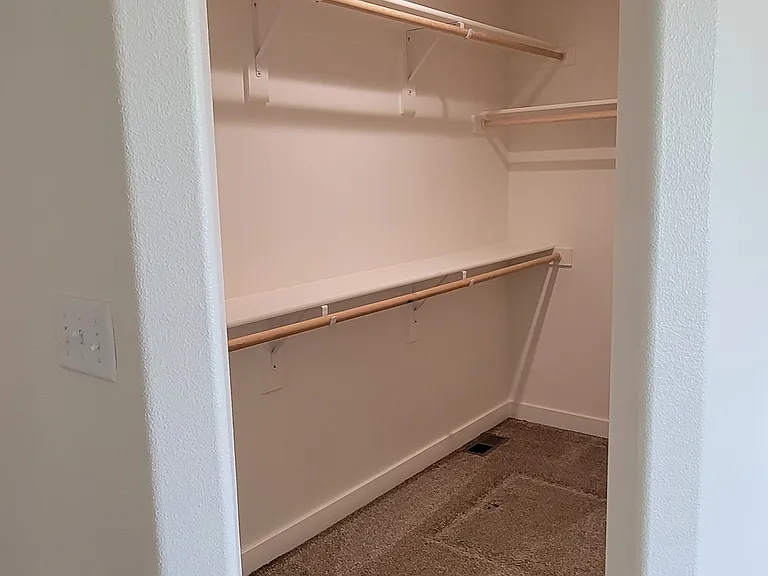 246 W Kyle Dr — Photo 9