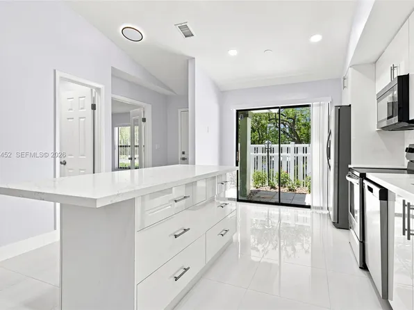 3895 N Carambola Cir N #29128, Coconut Creek, FL 33066