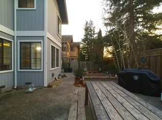 1905 Rogers Ln, Petaluma, CA