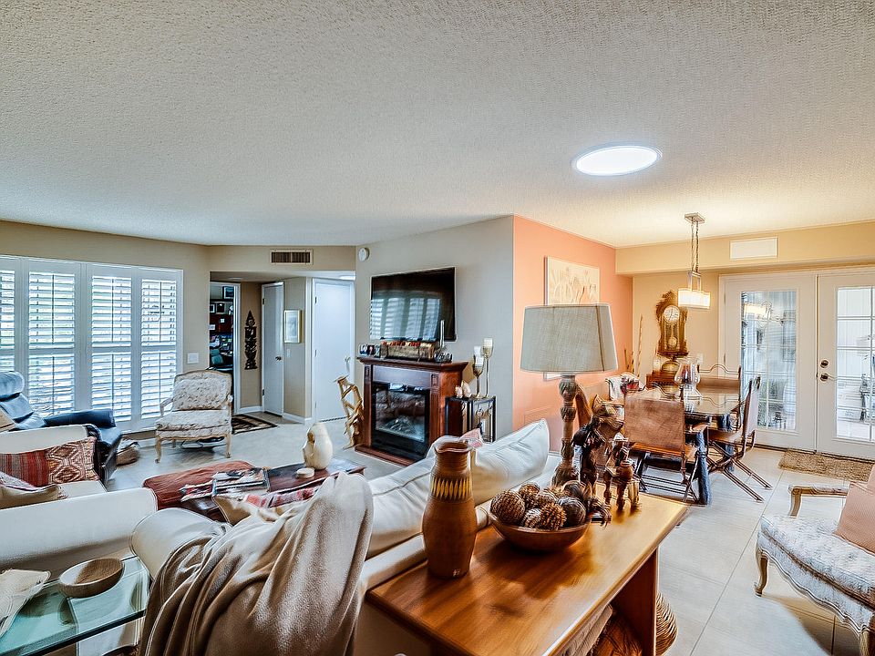 1st image of 13340 W Desert Glen Dr