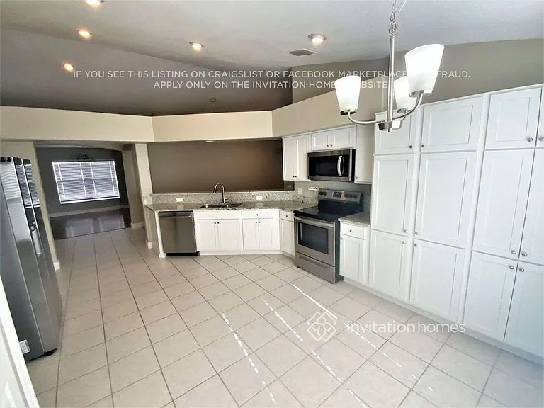 2760 Madrigal Ln — Photo 4