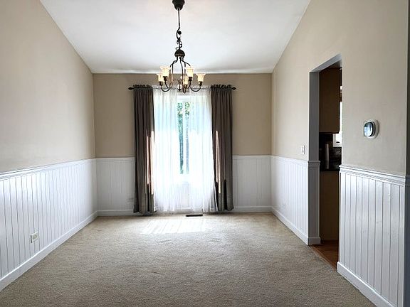 2nd image of 129 Rumsey Pl