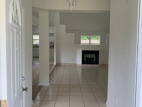 Entrance/foyer