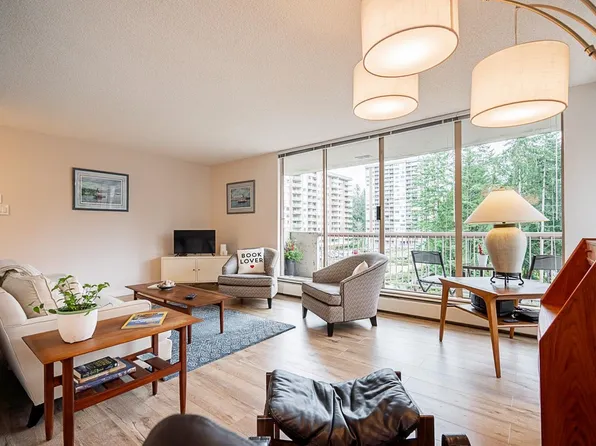 2020 Fullerton Ave #507, North Vancouver, BC V7P 3G3