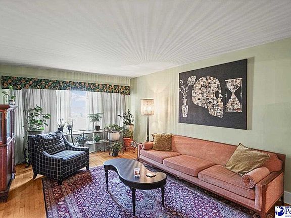 5th image of 1807 Nottingham Dr