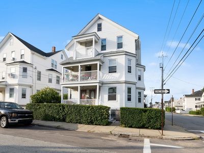 82 Summerfield St, Fall River, MA, 02720