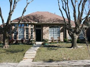 7105 Don Gomez Ln, Garland, TX 75043