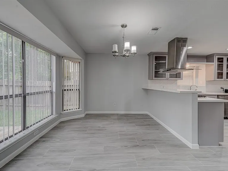 78 Brookflower Rd — Photo 4