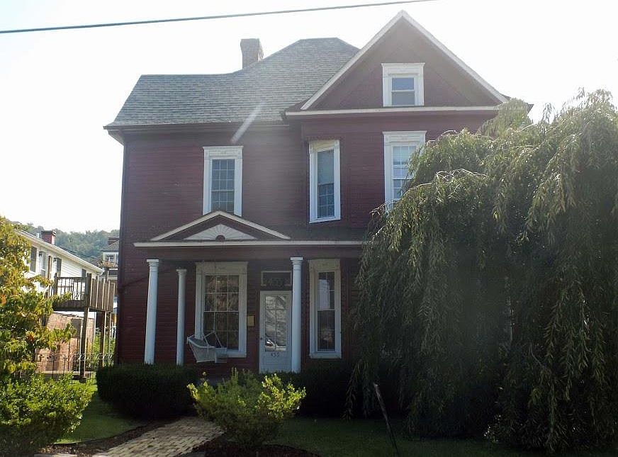 1st image of 455 Maple Ave