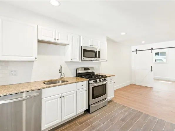 301 Bunker Hill St #1, Charlestown, MA 02129
