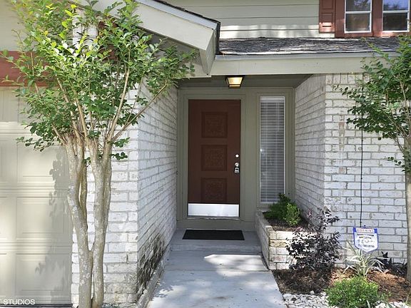 READY TO WELCOME YOUR FRIENDS AND FAMILY WITH FRESH LANDSCAPING AND EXTERIOR PAINT. YOU WILL BE PROUD OF THIS SPACIOUS HOME.