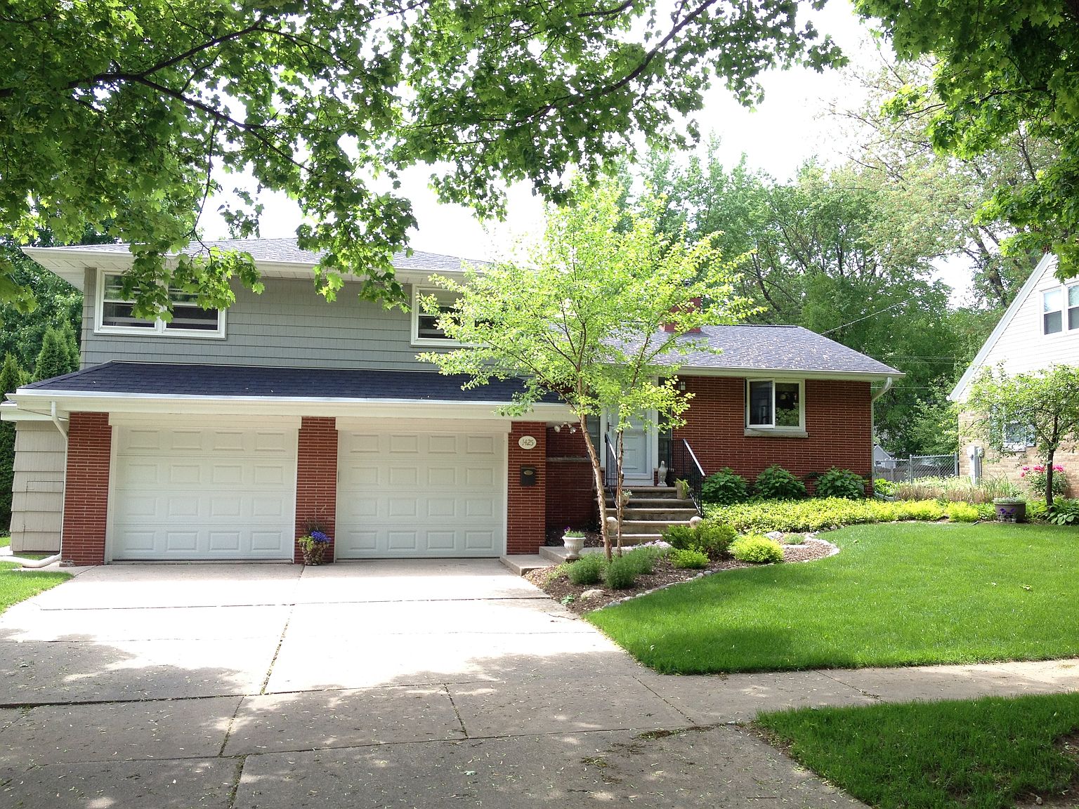 1425 Biemeret St, Green Bay, WI 54304 Zillow