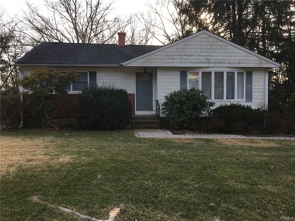 1st image of 2 Hearthston Ln