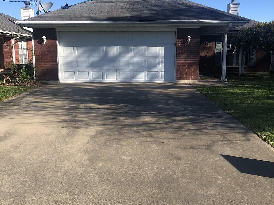 1st image of 2018 Armstrong Ave