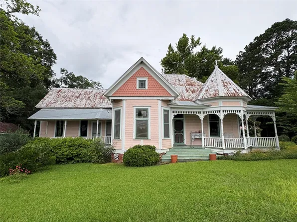 213 W Abbey St, Livingston, TX 77351