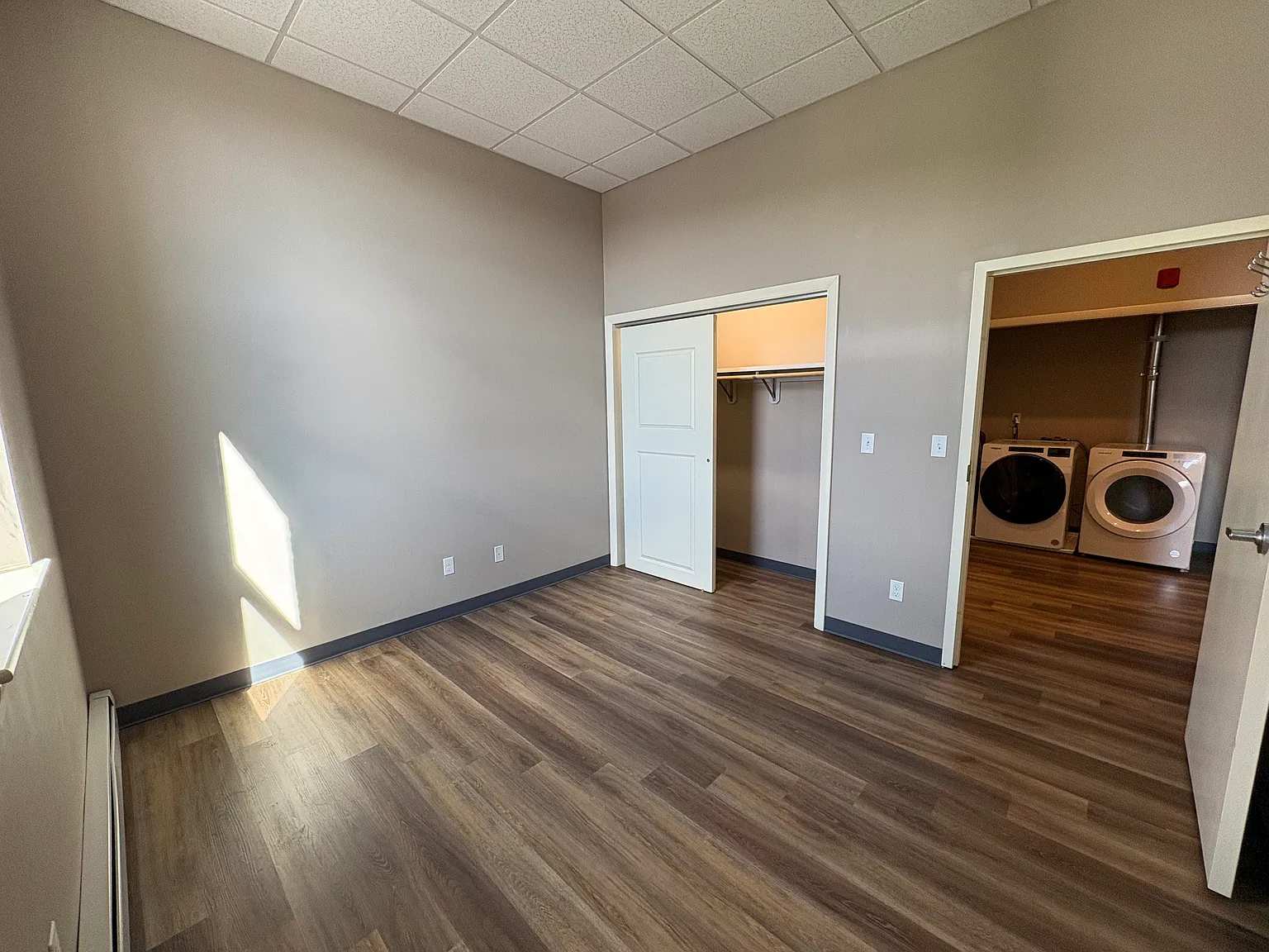 1 bed, 750 sqft, $1,600 — Photo 3