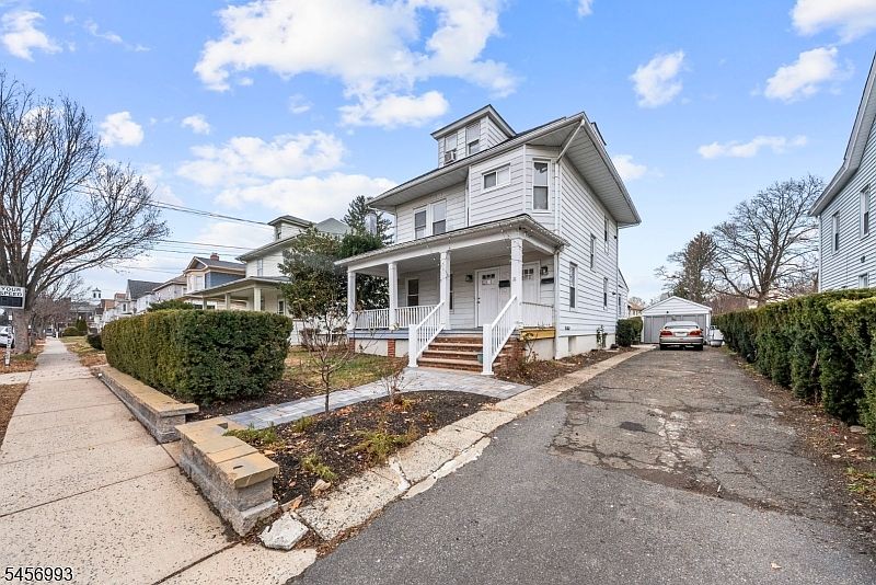 1st image of 11 Hazel St #1-2