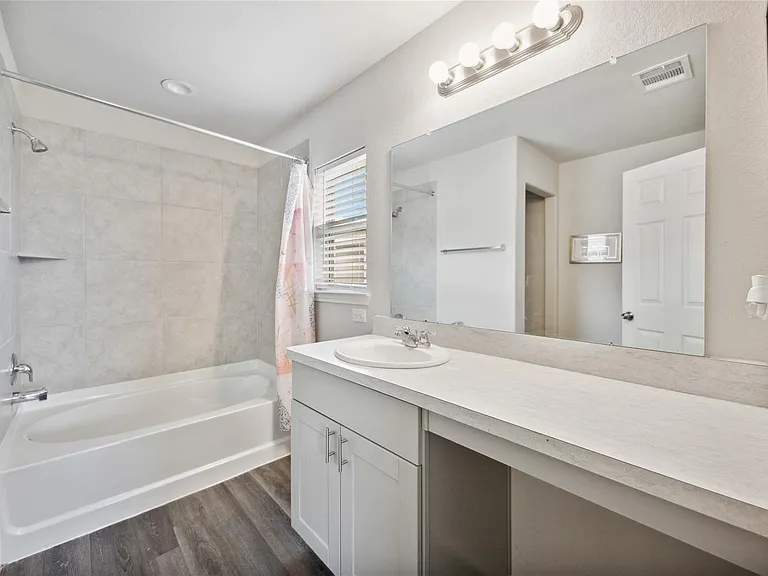 7907 Hollow Root Ln — Photo 14