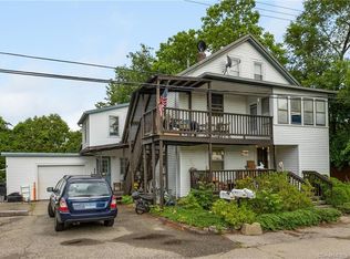 17 Beaulieu Ave, Griswold, CT 06351