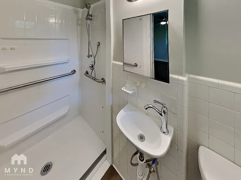 5201 Pinebrook Dr — Photo 12