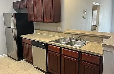 Building Photo - 3680 Kirkpatrick Cir #6