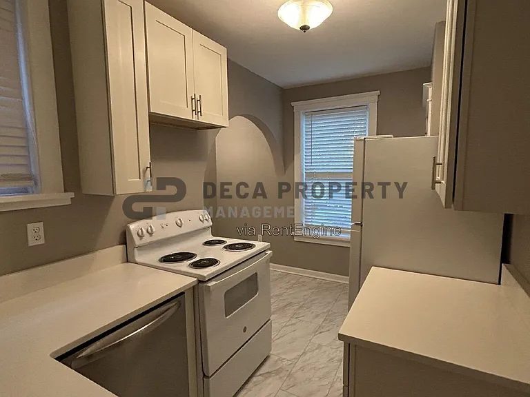 6822 Waldemar Ave #A — Photo 6