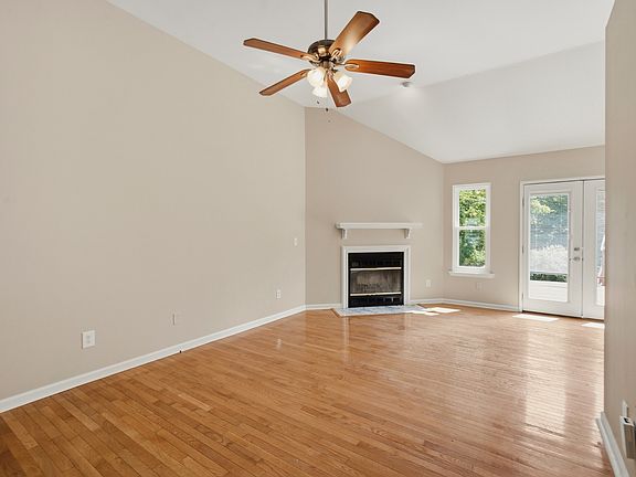 5th image of 509 Pine View Ct