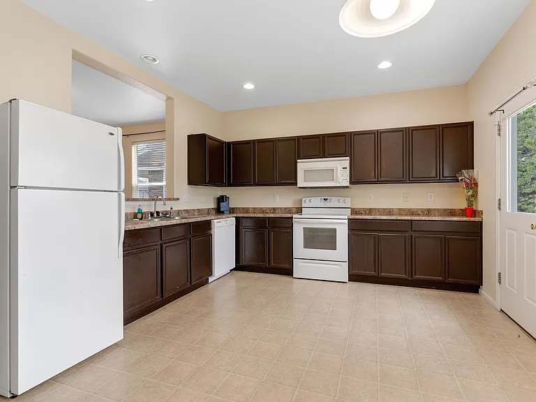 7029 Yampa River Hts — Photo 6