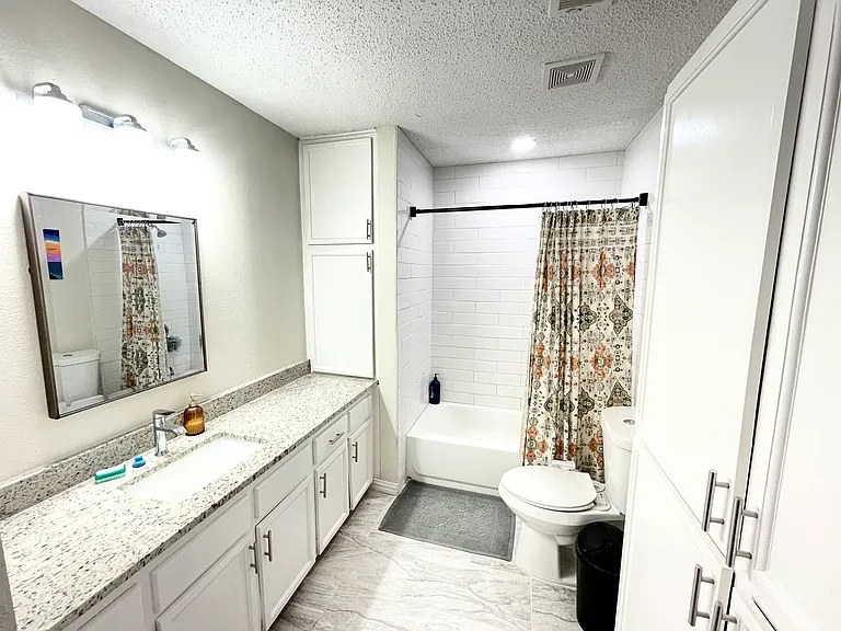 22733 Creekwood Dr — Photo 8