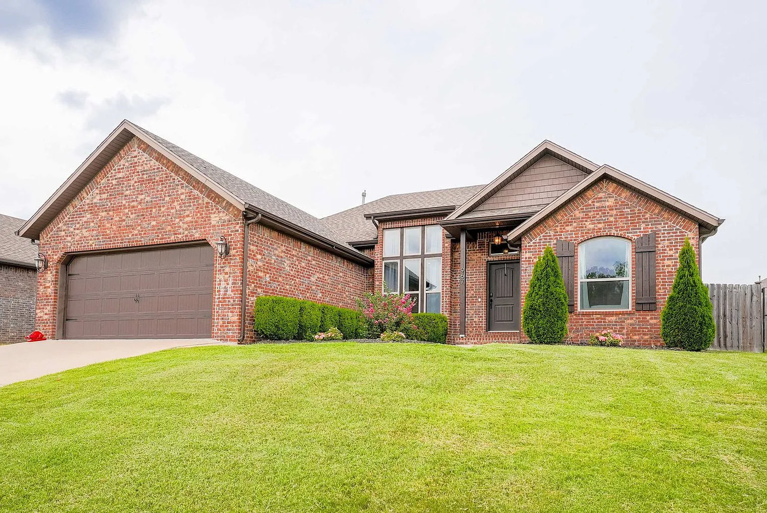 3 bed, 2.0 bath, 1679 sqft, $2,920 — Photo 3