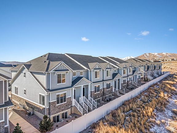 2nd image of 4096 W Hillscape Cir