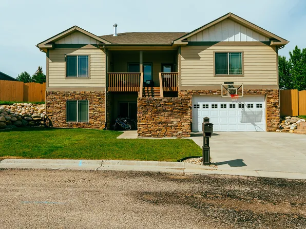 907 Erie Dr, Buffalo, WY 82834