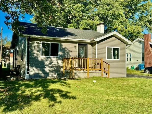 428 Tipton Ave, Wood River, IL 62095