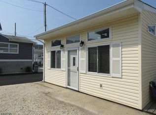 24 E Sea Way, Lavallette, NJ 08735