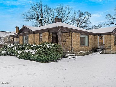 2250 Plainfield Ave Ne Grand Rapids Mi 49505 Zillow 2250 Plainfield Ave Ne Grand Rapids Mi 49505 Zillow