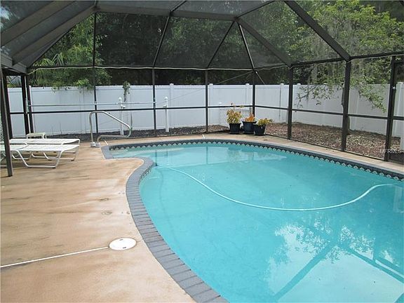 4th image of 126 W Cedarwood Cir