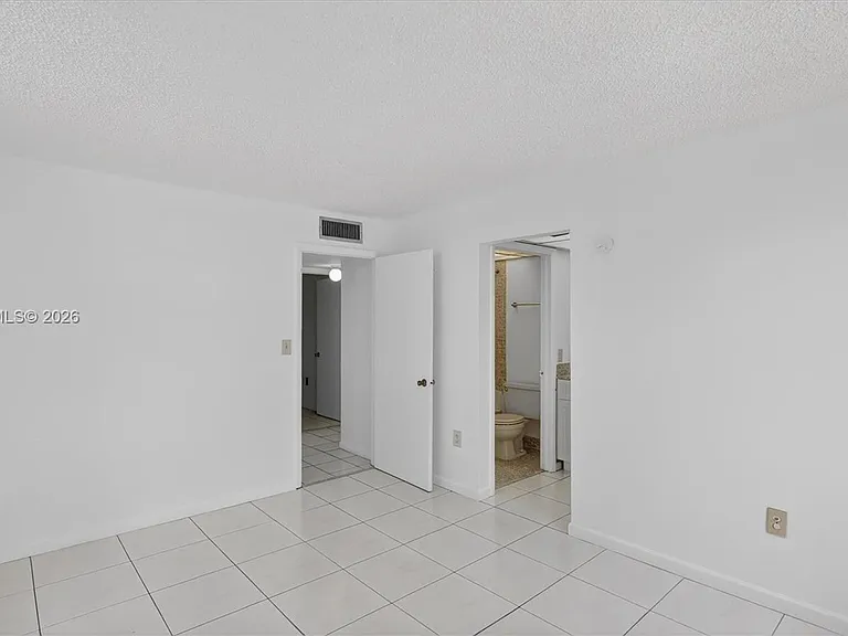 10975 SW 107th St #202 — Photo 17