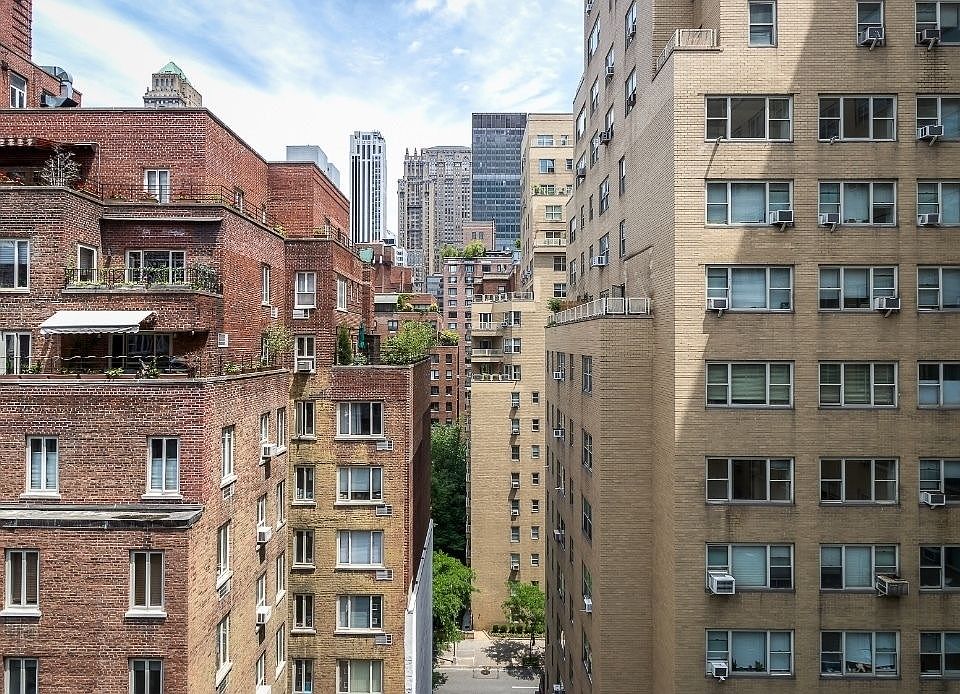 1st image of 35 E 35th St APT 11B