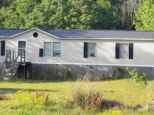 677 Kite Rd, Lumberton, NC 28358