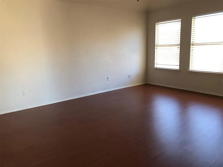 3544 Brewster Dr — Photo 13