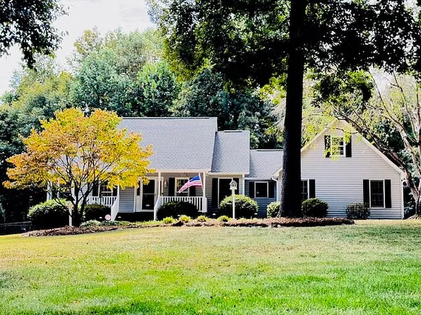 466 Walker Blvd, Thomasville, NC 27360