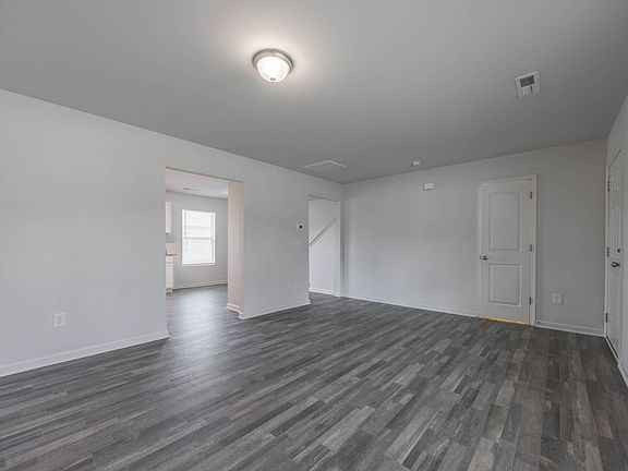 5th image of 2411 Whirlwind Ln