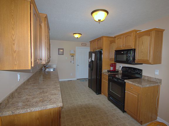 4th image of 119 Swan Way