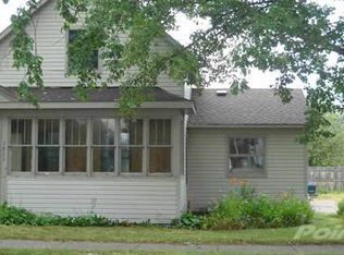 3833 Main St, Carlton, MN 55707