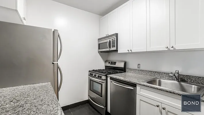 Rented by Bond New York | media 3