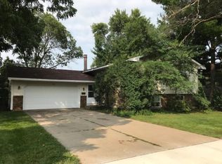1197 Brighton Pl, Saint Paul, MN 55106