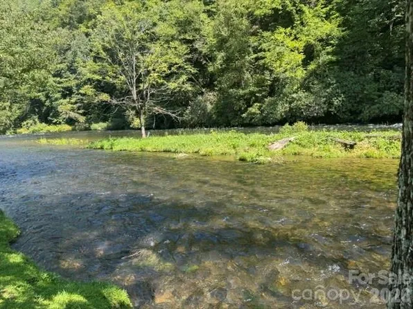 LOT V1 Mystic Village River Way, Bryson City, NC 28713